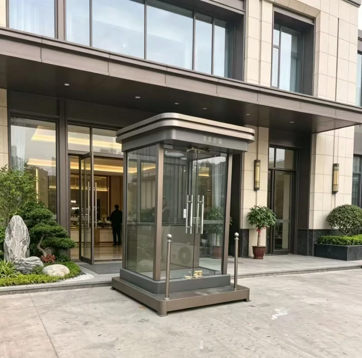 南京江宁小区玻璃形象岗亭