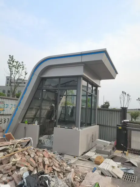 上海青浦外青松公路工厂门卫保安室