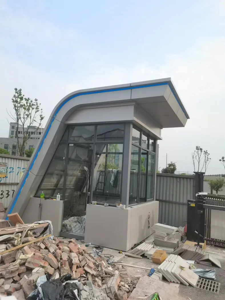 上海青浦外青松公路工厂门卫保安室